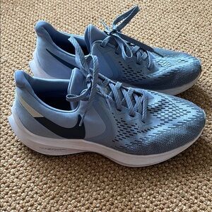 Nike Zoom Winflo Blue Athletic Running Shoes